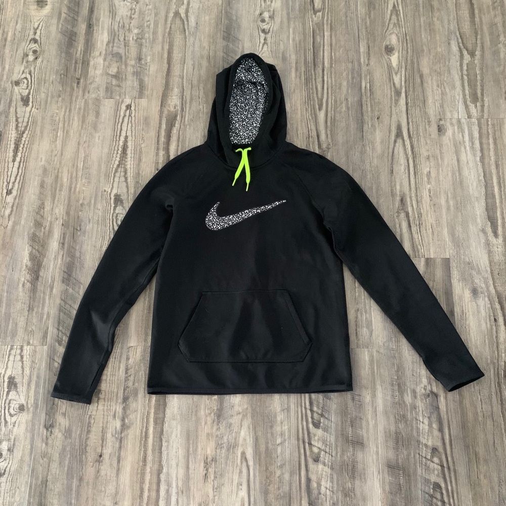 NWOT Therma-Fit Nike Hoodie